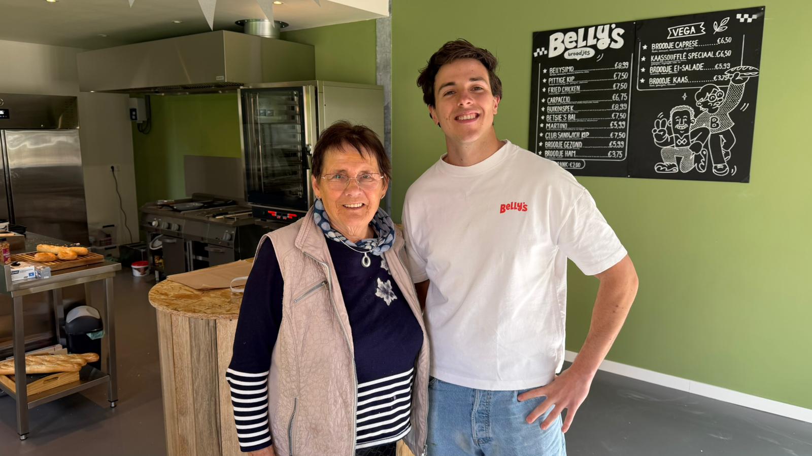 Nick Buiks en oma Bets in de broodjeszaak in Etten-Leur